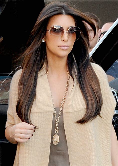 sunglasses Kim Kardashian wears